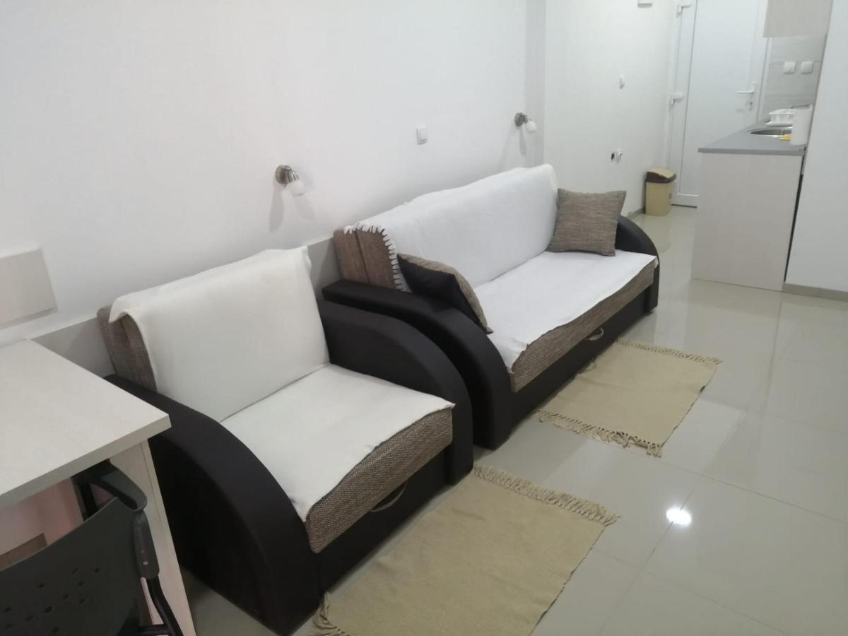 Apartment Maka 3 Soko Banja Esterno foto