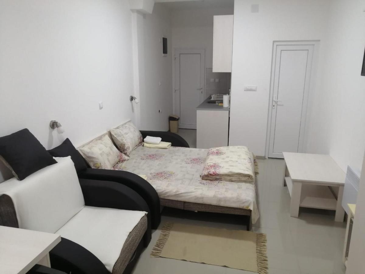 Apartment Maka 3 Soko Banja Esterno foto