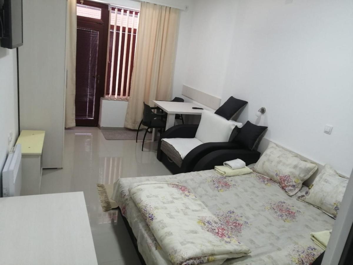 Apartment Maka 3 Soko Banja Esterno foto